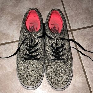 Vans lace up